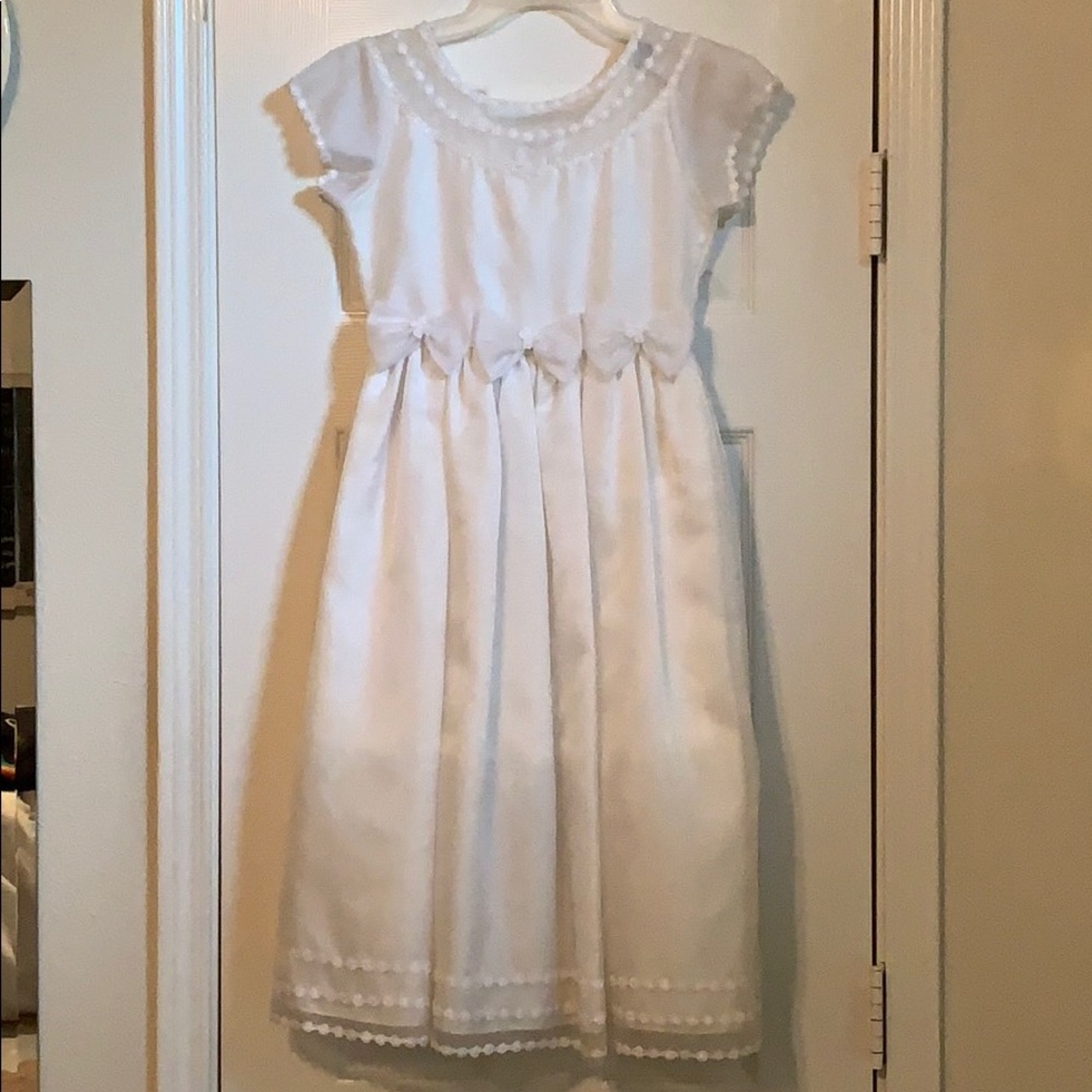 Girls White Flower Girl Dress